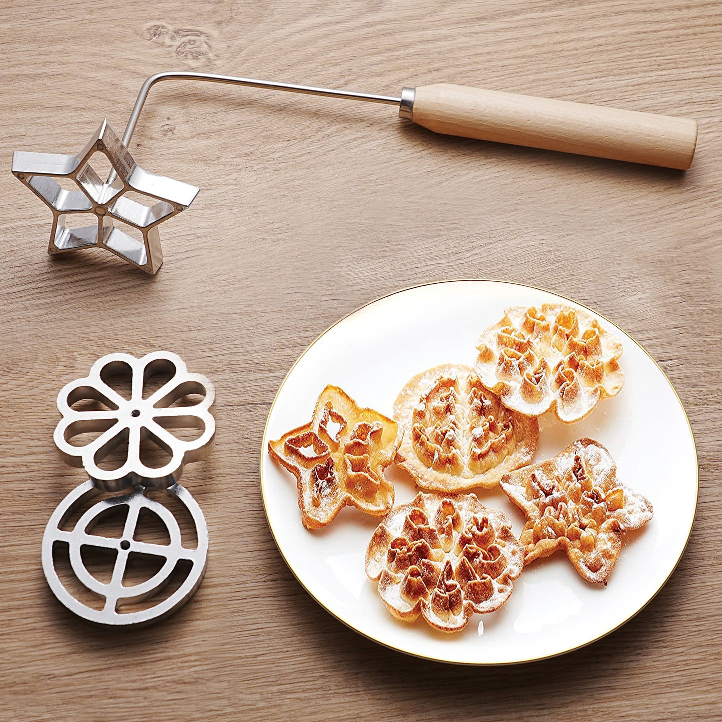 4 teiliges Bunuelos Set mit Holzgriff Rosetteneisen Waffelförmchen Set mit 3 Formen (Stern, Blume, Kreis)