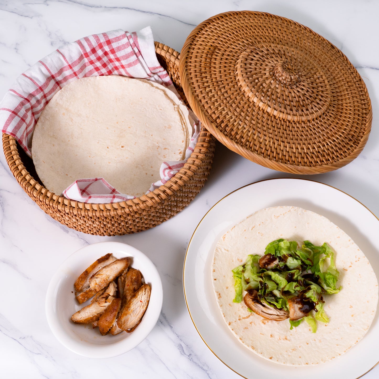 Tortilla Wärmer/Tortilla Korb 26 cm inkl. Geschirrtuch aus Baumwolle